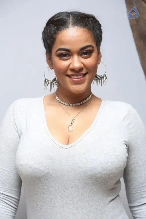 Mumaith Khan